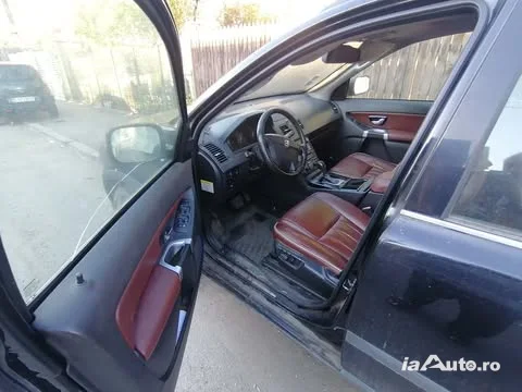 Volvo XC90 2,5 Benzina turbo, inmatriculata, vand, schimb, dezmembrez de vanzare in Sector 1, București - poza 3