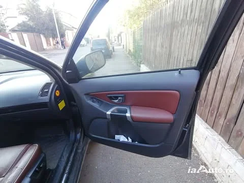 Volvo XC90 2,5 Benzina turbo, inmatriculata, vand, schimb, dezmembrez de vanzare in Sector 1, București - poza 4